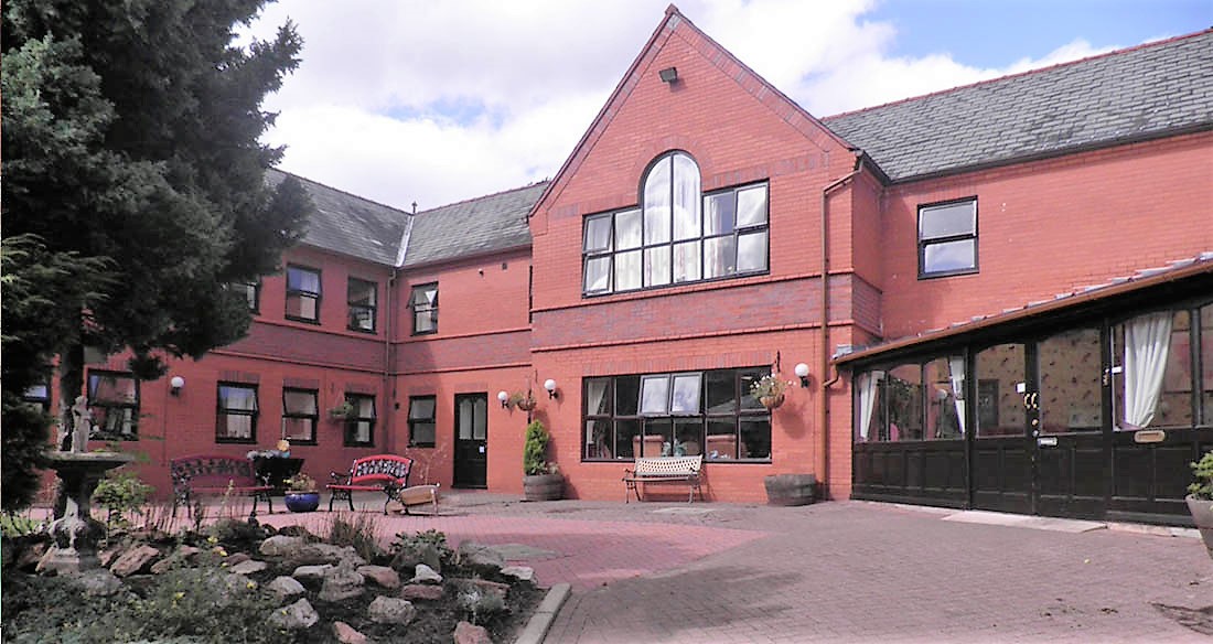 Hilltop Court Care Home, Stockport Harbour Healthcare